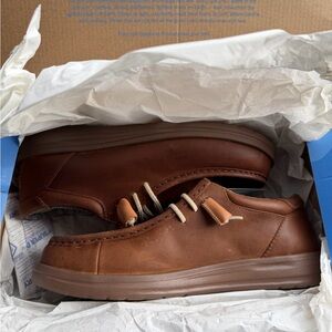 Hey Dude Leather Lace up Shoes